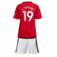 Koszulka piłkarska Manchester United Raphael Varane #19 Strój Domowy dla dzieci 2023-24 tanio Krótki Rękaw (+ Krótkie spodenki)